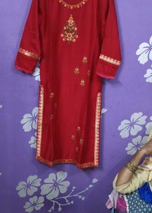 Elegant Red Embroidered Kurta