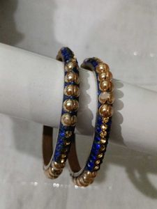 Elegant Gold-Tone Bangle Set