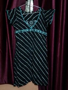 Stylish Black &amp; White Dress