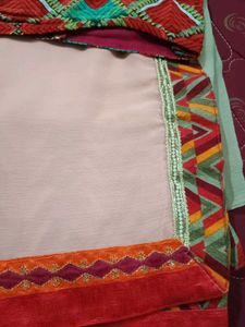 Multicolored Saare