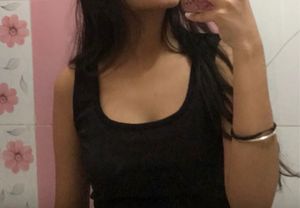 beautiful 4 crop top