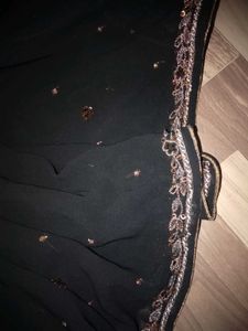 Black Saree With Blouse And Peticoat