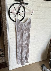 Forever 21 Bodycon MIDI Dress