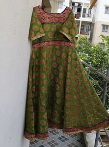 Parrot Colour Ethnic Gown