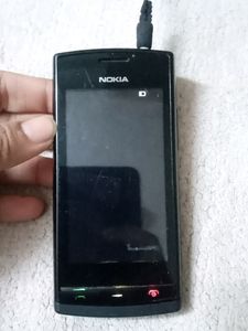 Nokia 500 + Original Battery + 2 Extra Back Cover