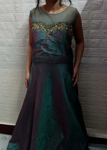 Princess 👑 Green Gown With Dupata Legi Sleeves