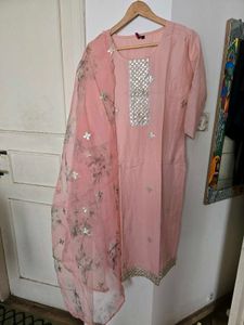 New Unused Peach Color Beautiful Suit Set