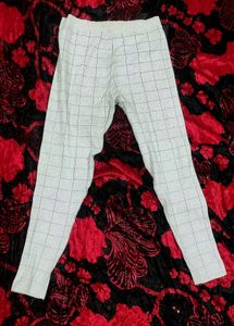 White Checks Leggings