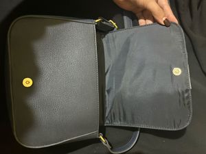 Tommy Hilfiger Crossbody Bag