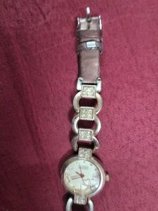 Elegant Women&#39;s Watch