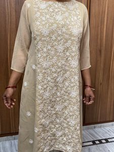 chikankari kurta