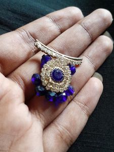 Beautiful Deep Blue Colour Locket For Chains