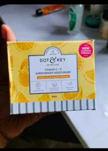 DOT&amp;KEY VIT-C MOISTURIZER