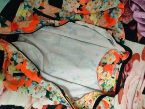 Floral Print Top - Trenzo Essentials