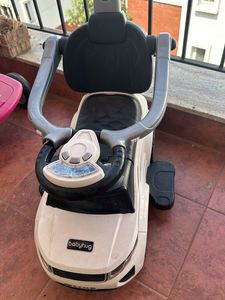 Babyhug Ride On Car