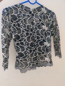 New Black Net Tshirt