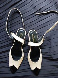 Elegant Beige Casual Shoes