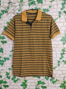 2 Tshirts Like New