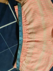 Women&#39;s Pink Short