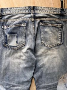 LOOSE FIT JEANS