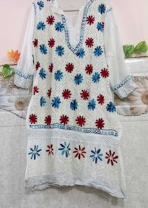 White Embroidered Kurta