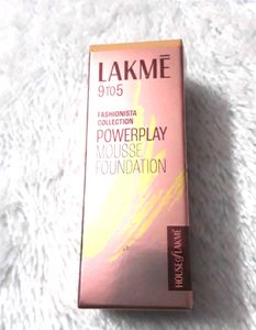 Lakme Powerplay Mousse Foundation, Matte Finish, F