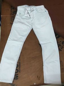 Off-White Straight Leg Jeans