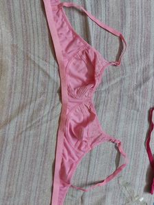 Brand New Bra Size 34 /85 Cup B Not Even Used Once Fresh Product