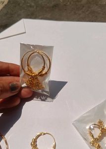 Earings Pair Of 6