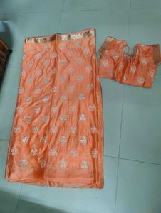 Elegant peach Floral Saree