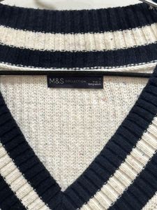 M&amp;S Pullover With Blue Borders