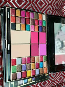 54 Colors Eyeshadow