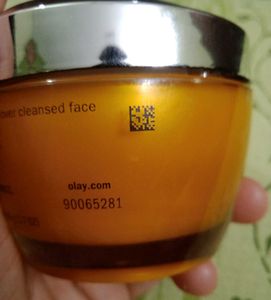 Olay Vitamin C + Peptide 24 Moisturizer