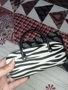 Zebra Print specs case purse style