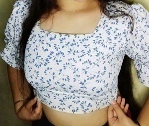 Floral Print Crop Top