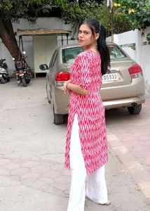 Pink &amp; White Kurti Set