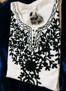 Elegant White Embroidered Kurta