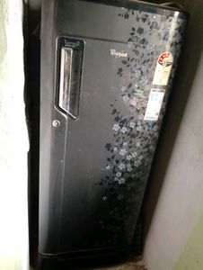Fridge 183litre