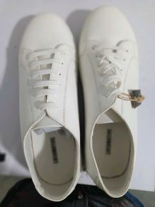 Shoes Of Size 9