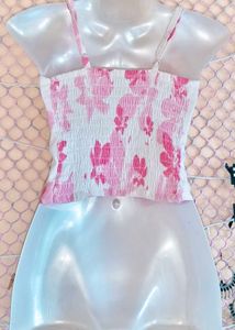 Size S/M🎁Buy 2 Get 1 Free 🎁 Floral Crop Top