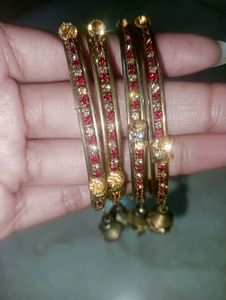 4 Bangles Set Looks Like New