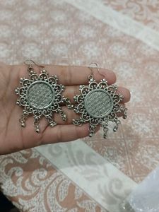 2 Everstylish New Silver Jewellery Earrings