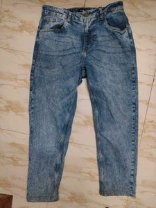 Trendy Light Wash Denim Jeans