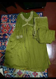 nayra cut  Green Kurta Set