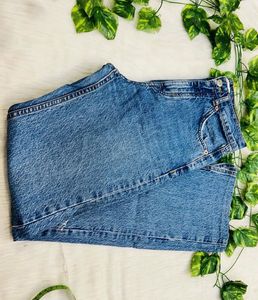 Distressed Wide Leg Denim Jeans