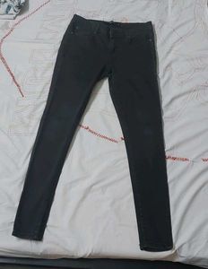 Black Skinny Jeans