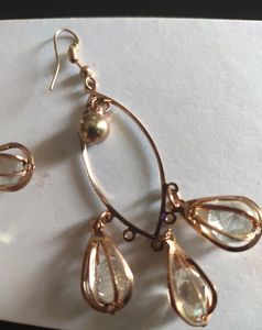 Long earring with pearl style