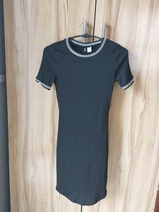 H n M Ripped Black Dress