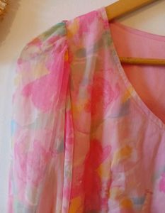 Sera Pretty Pink Floral Top
