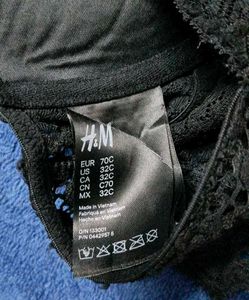 32C - H&amp;M Black